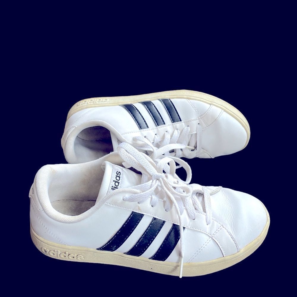 Adidas Women’s Grand Court Sneaker White Size 8